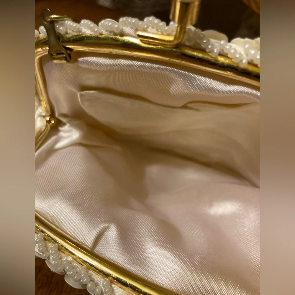 White Vintage Sequin Beaded Small Clutch Purse - Damage - Picture 9 of 17